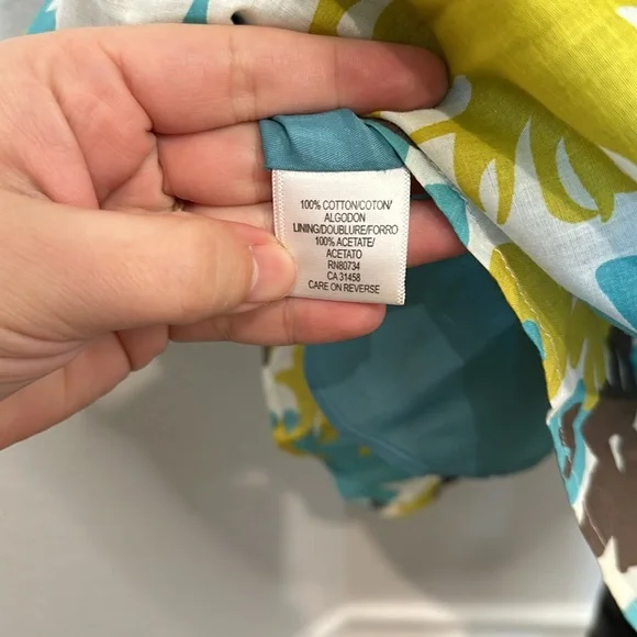 90’s Vintage BCBG Retro Floral Dress - Picture 10 of 12